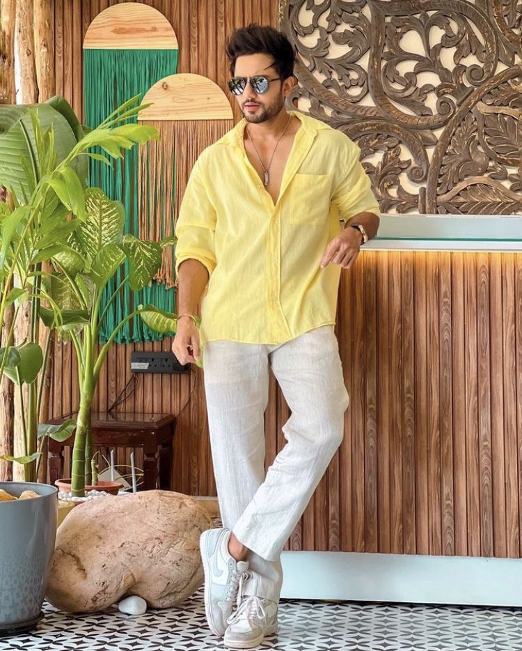 100% LINEN SHIRT